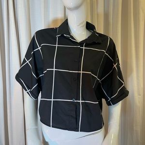 Black and White Button Up Cropped Blouse